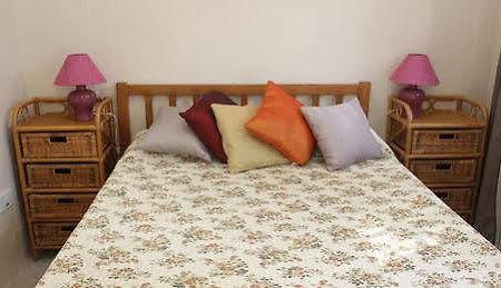 Smithys Garden Cottage St. George's Εξωτερικό φωτογραφία